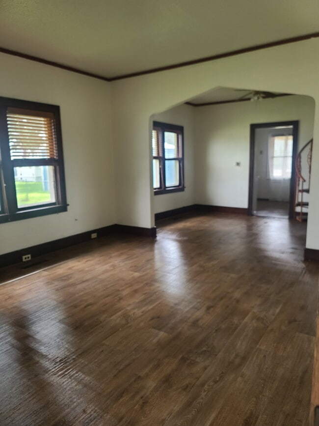 Building Photo - 1113 MN-79