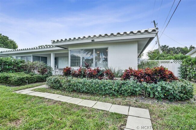 Building Photo - 4313 Sea Grape Dr