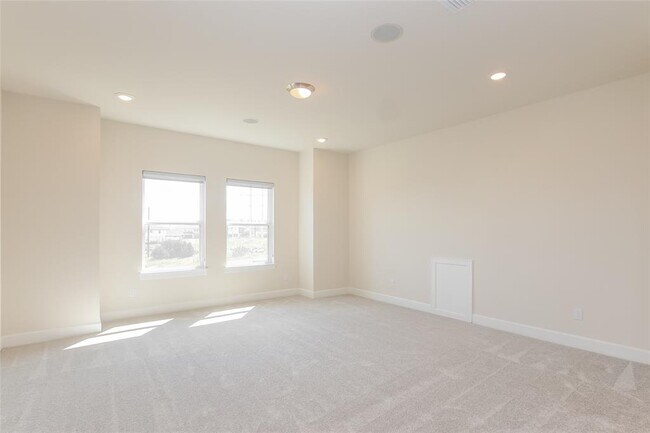 Building Photo - 607 Gunison Dr