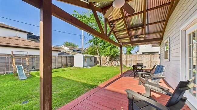 Building Photo - 1658 Du Barry Ln