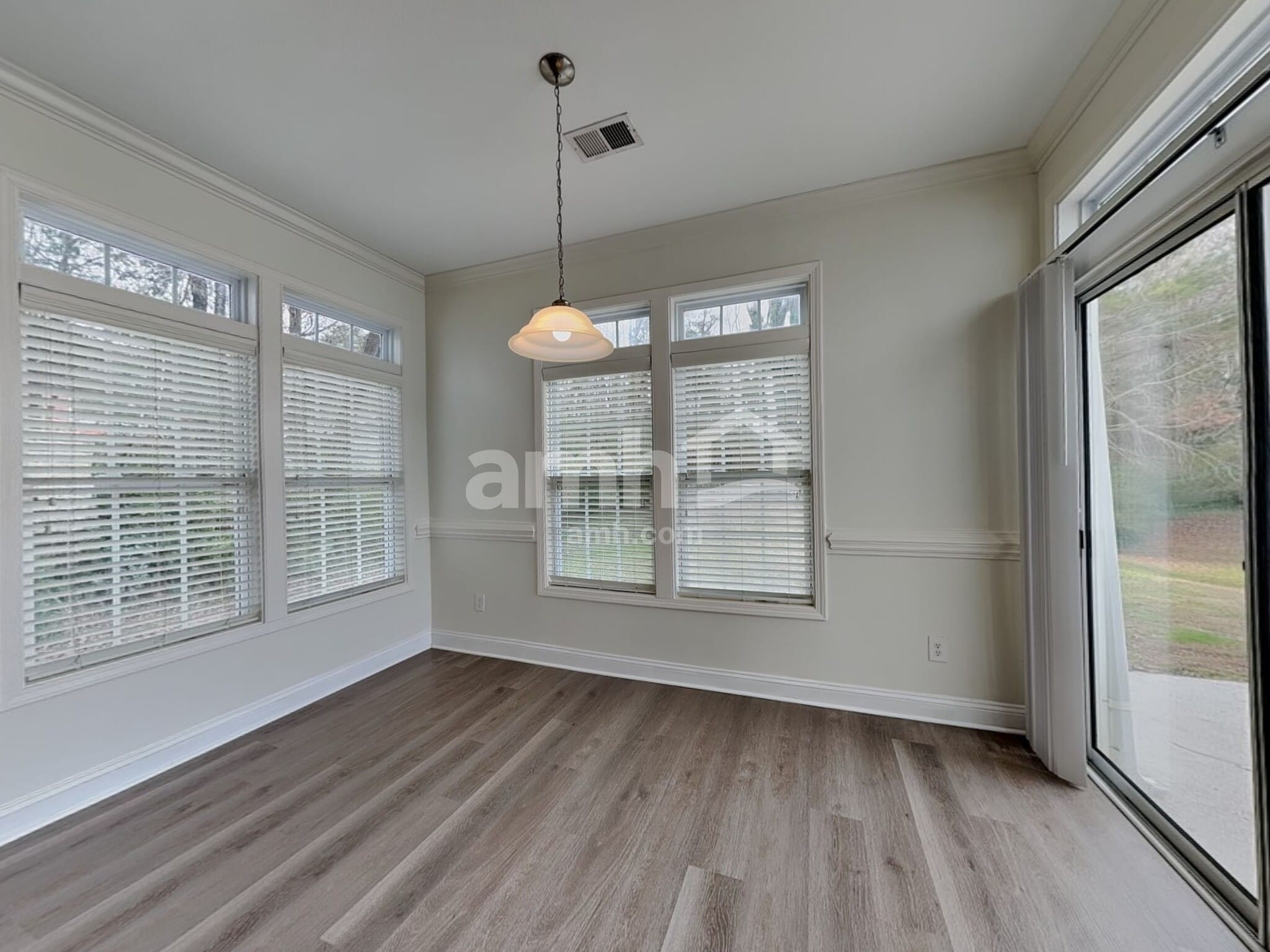 Building Photo - 440 Tortoise Ln