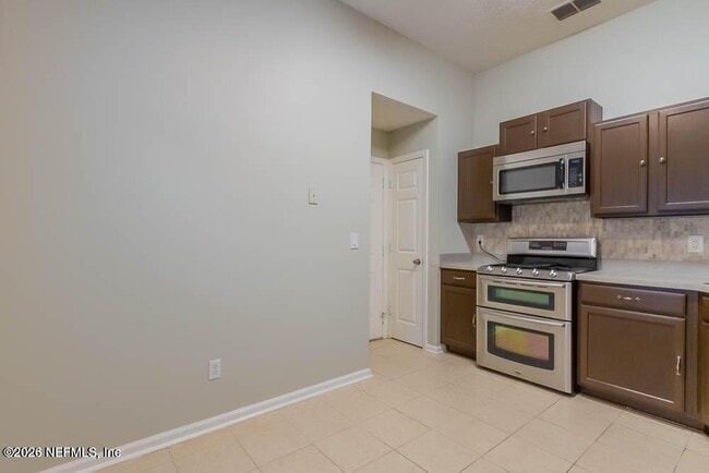 Building Photo - 66 7th St