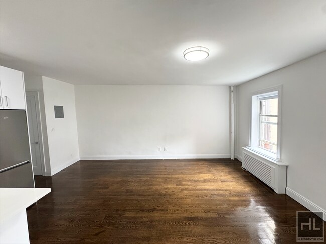 Building Photo - EAST 65 STREET