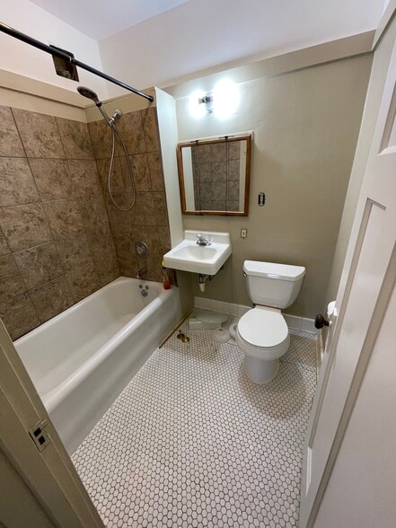 Bathroom - 5724 W Vliet St