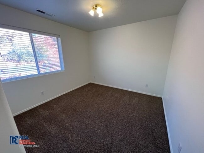 Building Photo - Great Condo on Evans Ridge