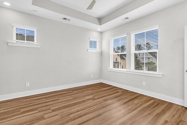 Building Photo - 396 Ripple Park Dr