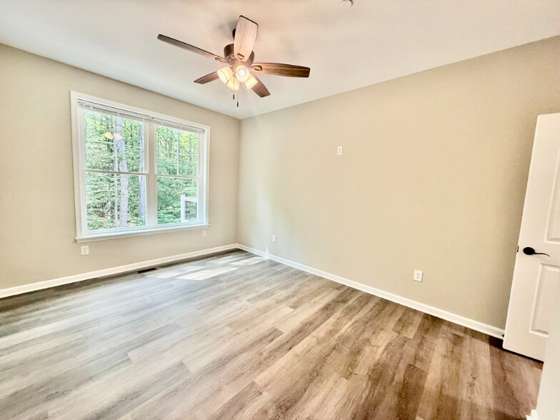 Building Photo - 28987 Lockes Hill Rd