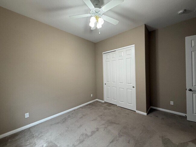 Building Photo - SINGLE STORY 3 BEDROOM HOME IN PROVIDENCE