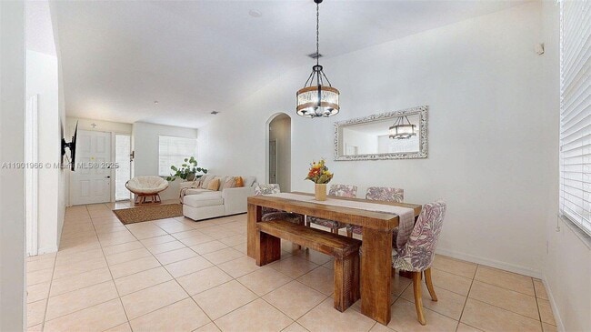 Building Photo - 12567 SW 121st Ave