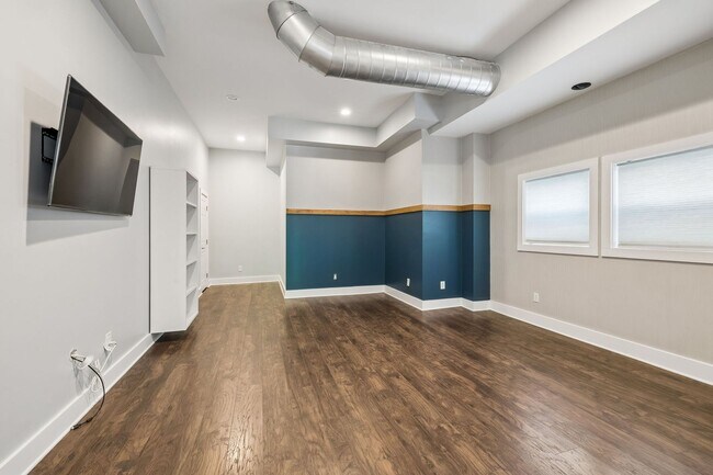 Building Photo - Secret Oasis in East Nashville - FOR LEASE
