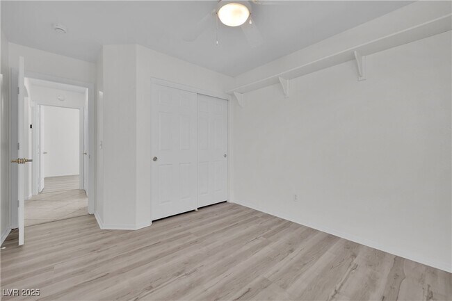 Building Photo - 1542 Misty Sky Dr