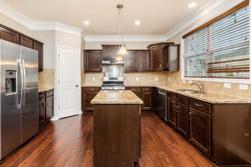 Building Photo - 294 McElhinny Ln