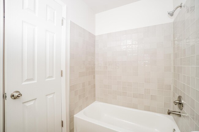 Building Photo - 5761 Ricardo Dr