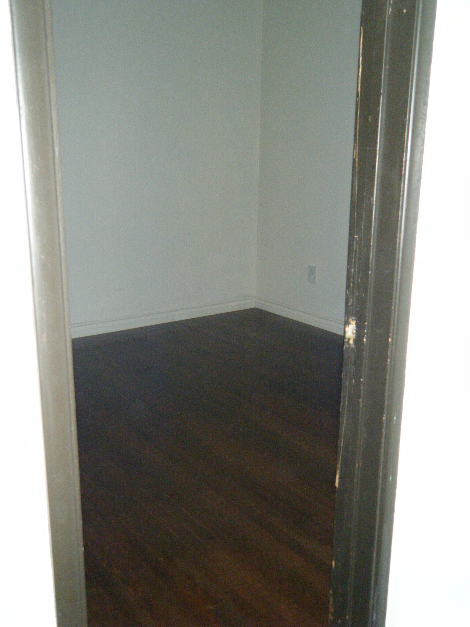 Building Photo - 5723 Stansbury Ave