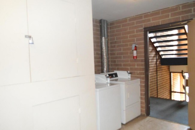 Building Photo - 3213 Dody Avenue, Unit #4