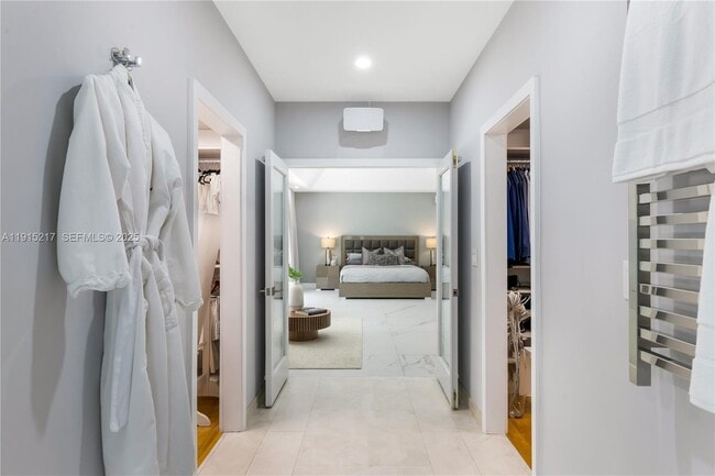 Building Photo - 8941 SW 65th Ct