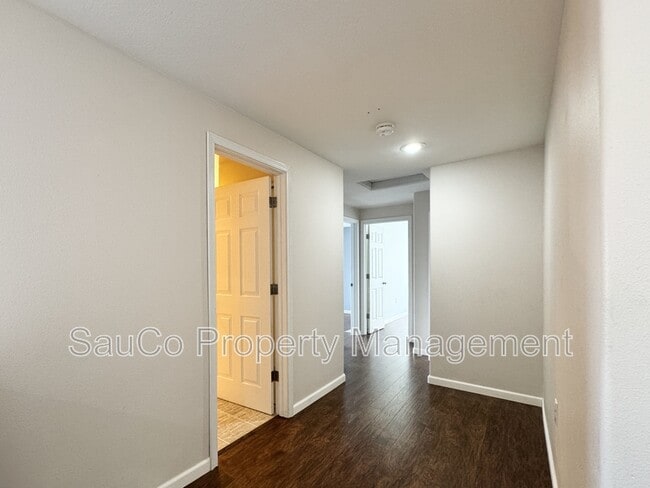 Building Photo - 951 SW 208th Pl