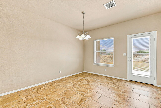 Building Photo - 7409 Dewberry Dr