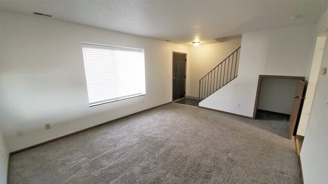 Building Photo - 412 N 18th Ave