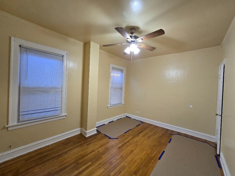 Building Photo - 8016 S Wolcott Ave