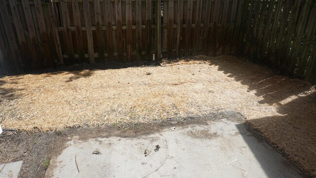 Building Photo - 12811 Mosby Ln
