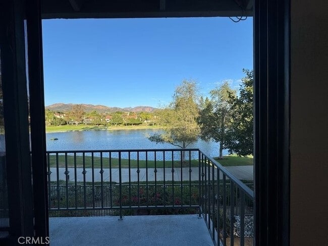 Building Photo - 32 Vista-Lago
