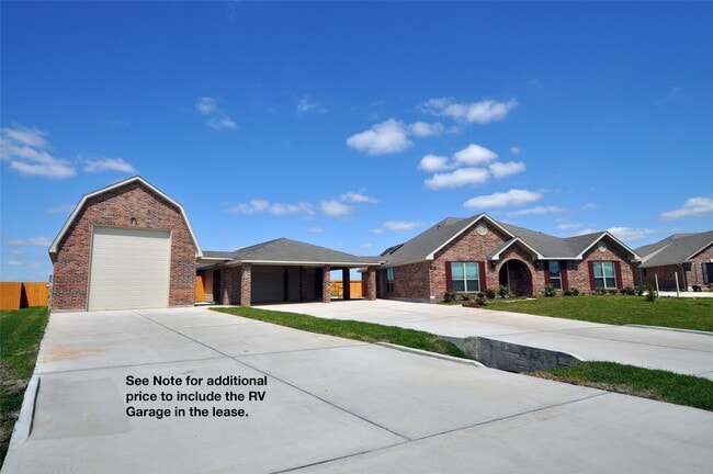 Building Photo - 3404 Bahia Rd