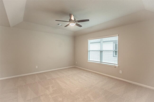 Building Photo - 3530 Lake Bella Megan Dr