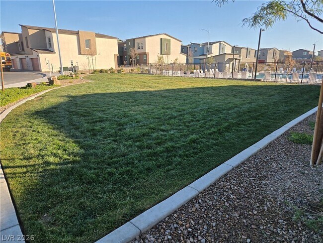 Building Photo - 6079 Cosmos Gdn St