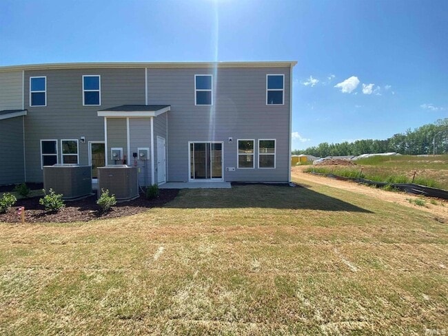 Building Photo - 908 Clearhaven Ln