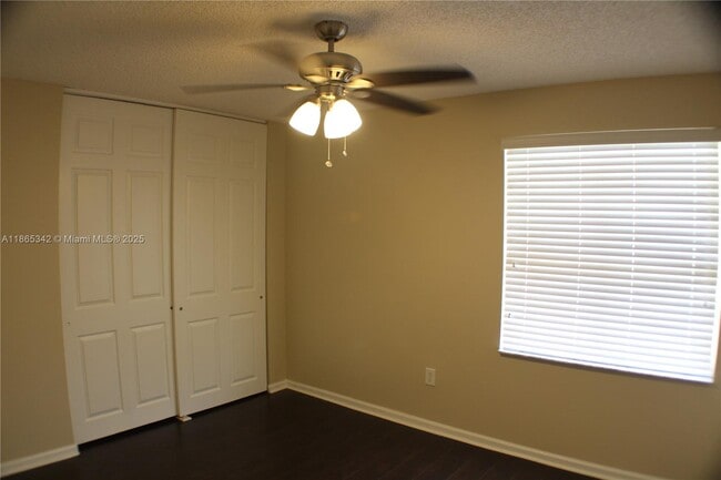 Building Photo - 4955 SW 166th Ave