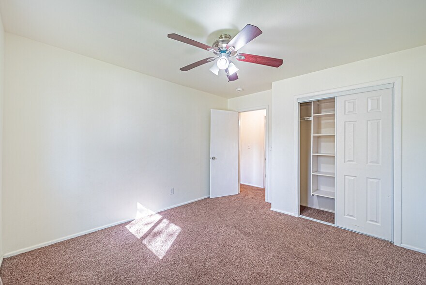 Building Photo - 489 S 450 E