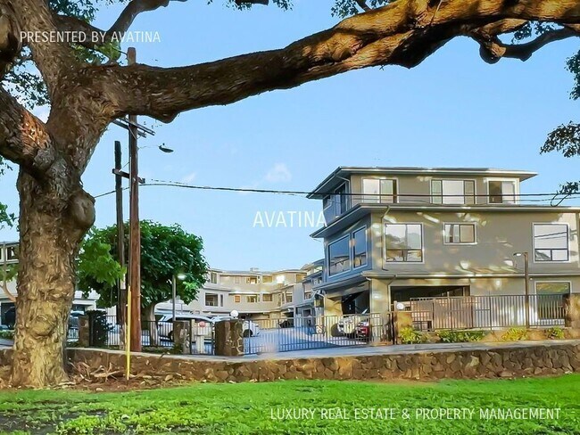 Building Photo - 1629 Waikahalulu Ln