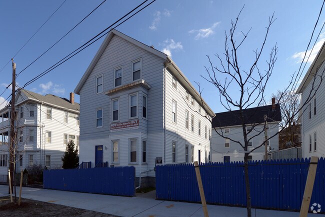 554 - 564 Plymouth Ave - 554-564 Plymouth Ave