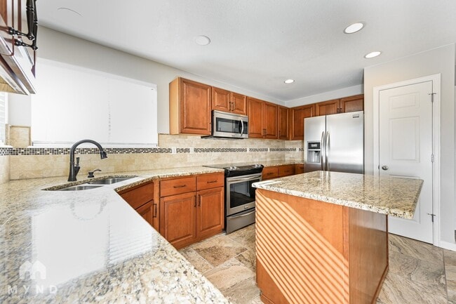 Building Photo - 19609 E Elk Creek Dr