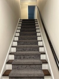 Building Photo - 260 Eastchester Rd