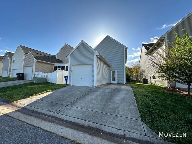 Building Photo - 2480 Autumn Mist Dr