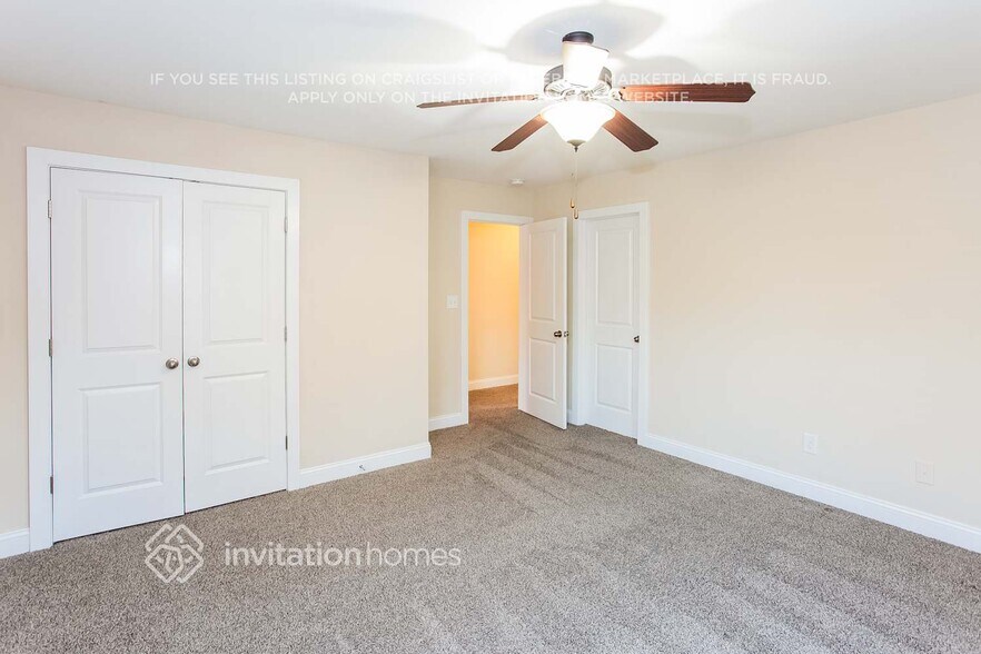 Building Photo - 14051 Old Vermillion Dr