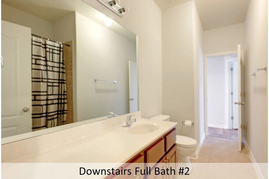 Building Photo - 2605 Salorn Way
