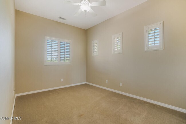 Building Photo - 3327 Shadetree Way