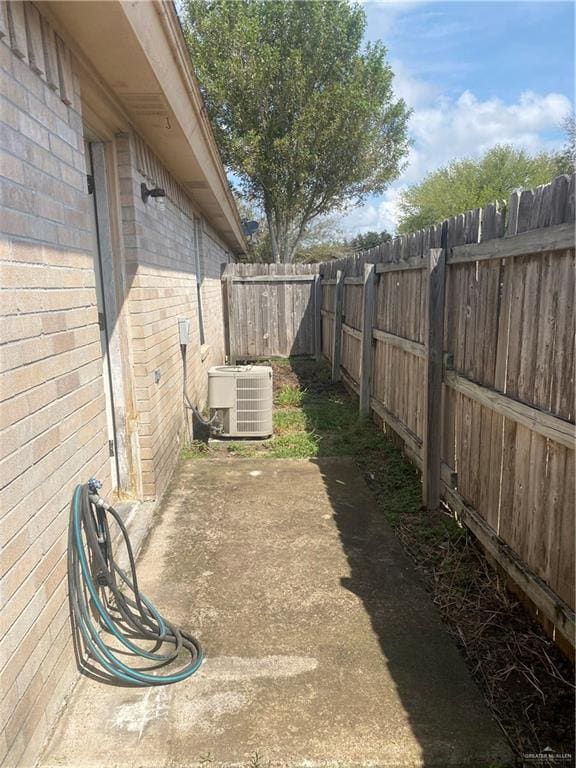 Building Photo - 17 Presidio Dr