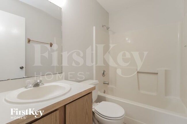 Building Photo - 2941 Gimlet Dr