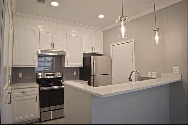 Building Photo - 7340 Skillman St