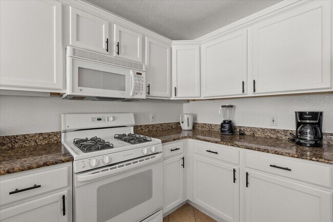 Building Photo - 1310 Seven Eagles Ct