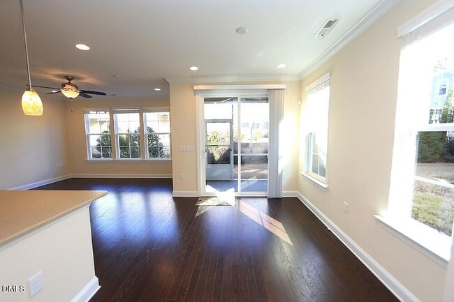 Building Photo - 446 Methven Grove Dr