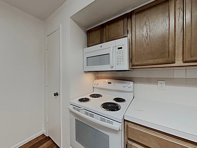 Building Photo - 490 N Pin Oak Pl