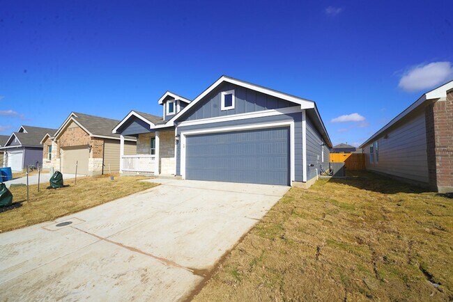 Building Photo - Like-New Home Now Available For Rent in Converse, TX! Realtor Commission offered: $600