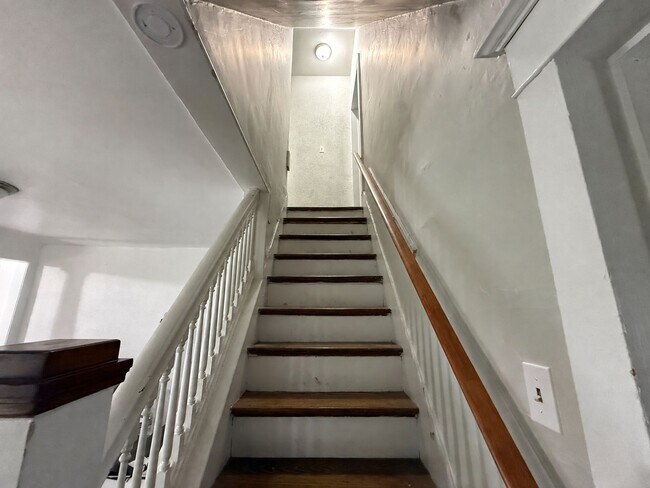 Building Photo - 35-37 N 3rd St