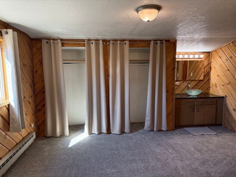 Master Bedroom - 11 Sun Way