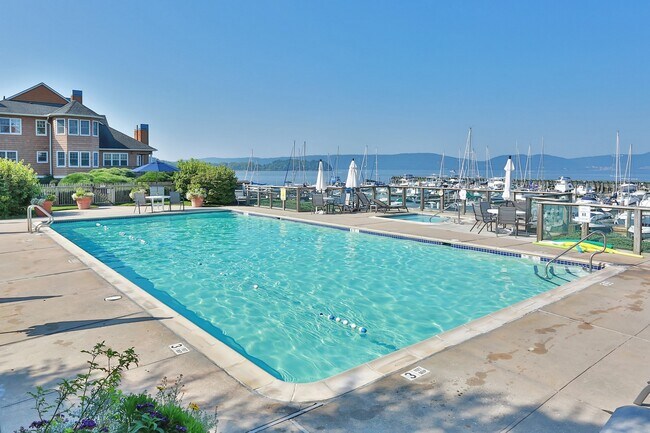 Building Photo - 1309 Half Moon Bay Dr